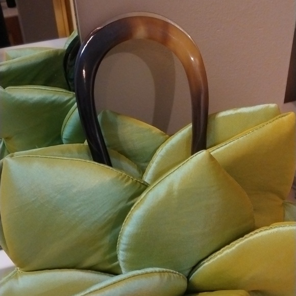 NWOT Mad bags, Taffeta Silk Flower Clutch, fairycore luxury  Y2k - Picture 3 of 6